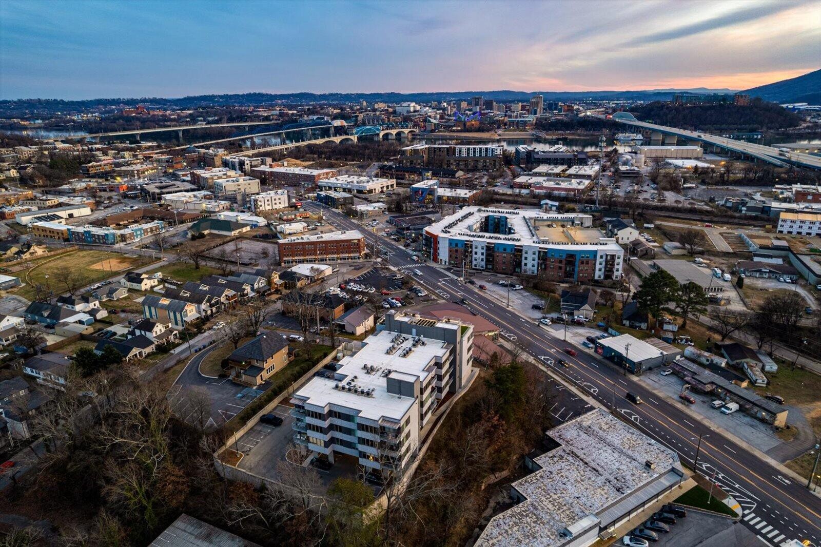 411 Fairpoint Street Unit: 202