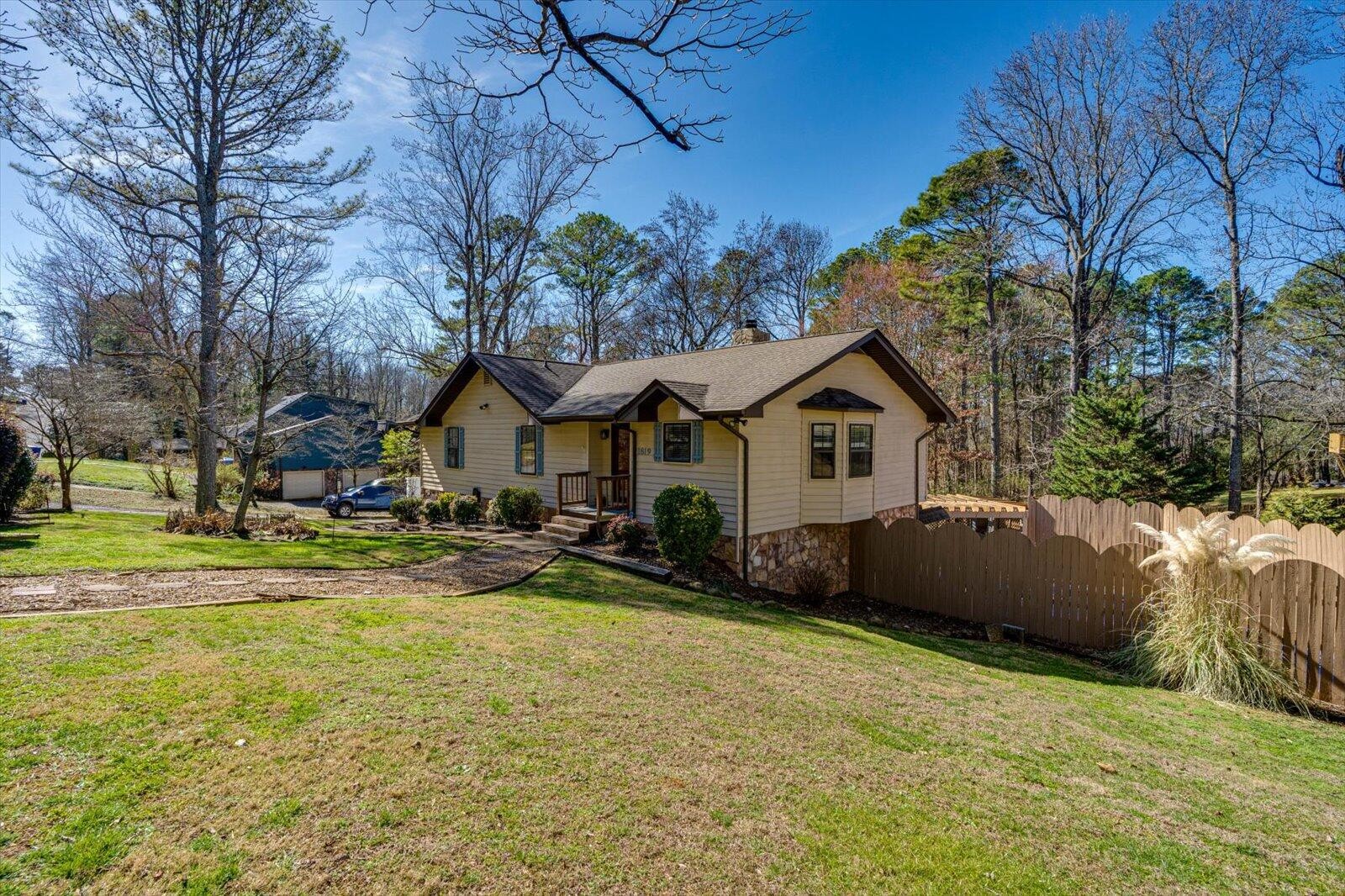 1819 Pine Needles Trail