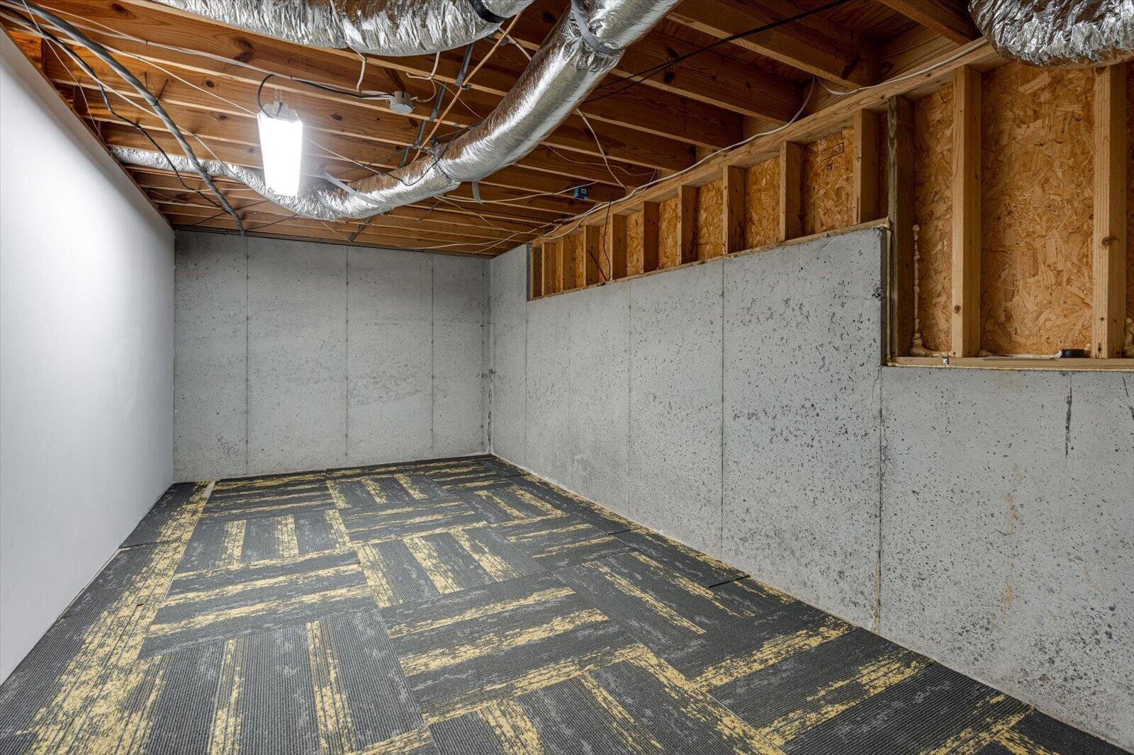 121 Oakhurst Terrace, NE