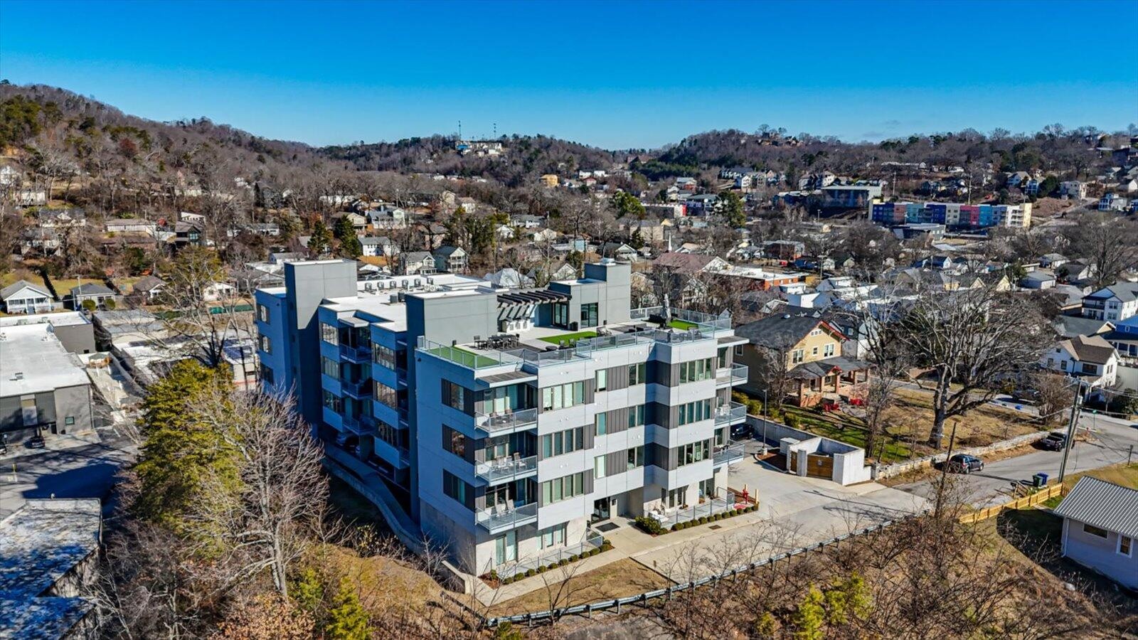 411 Fairpoint Street Unit: 202