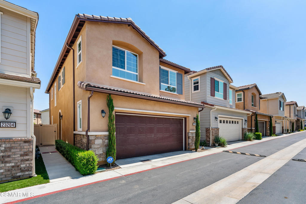 23208 W Canterbury Way