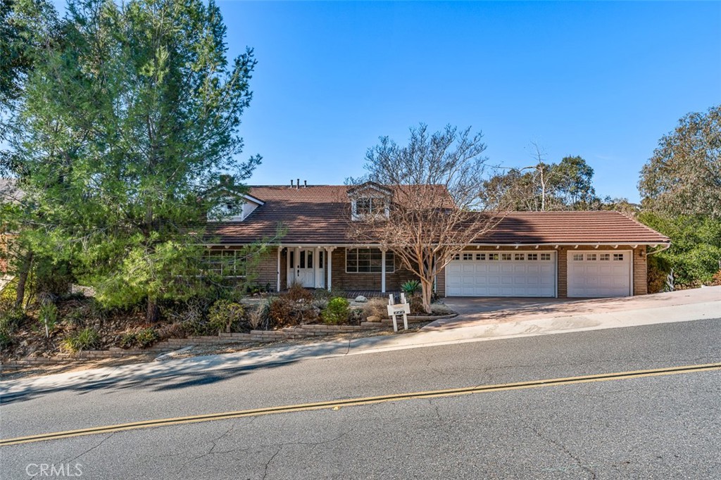 106 buckskin Road
