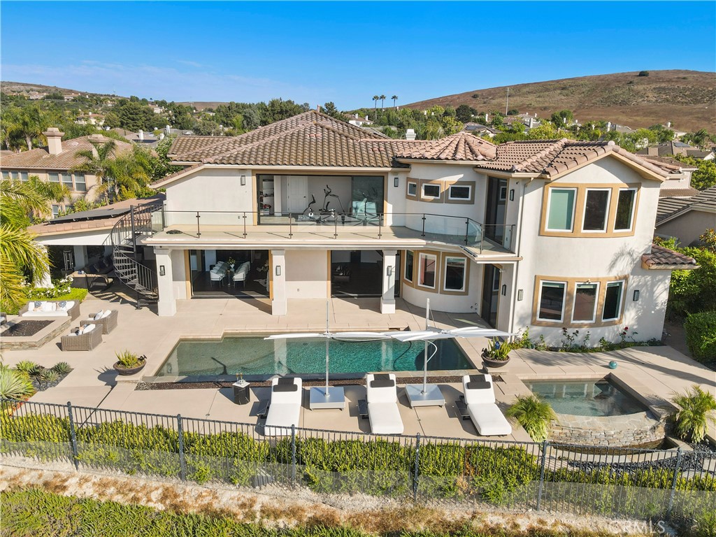 2483 Santa Bella Place