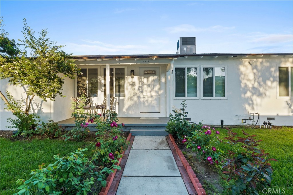 6738 Coldwater Canyon