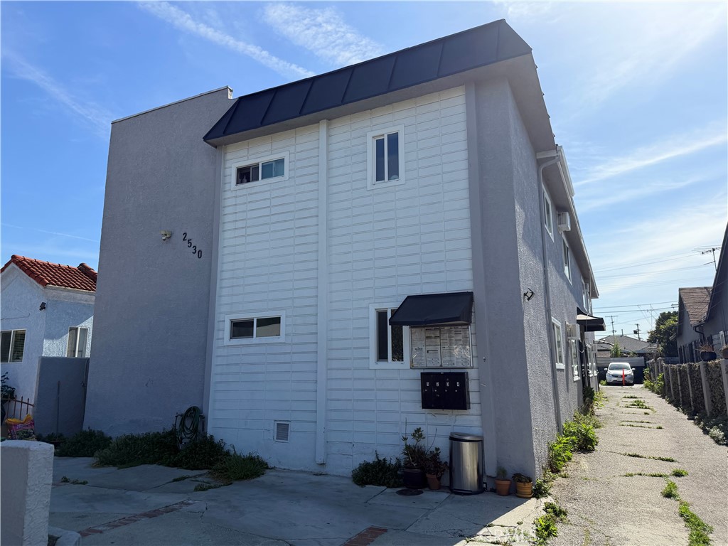 2530 Carmona