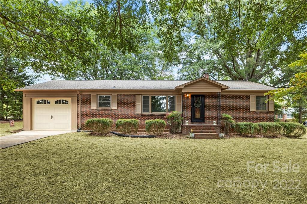 2086 Devine Road