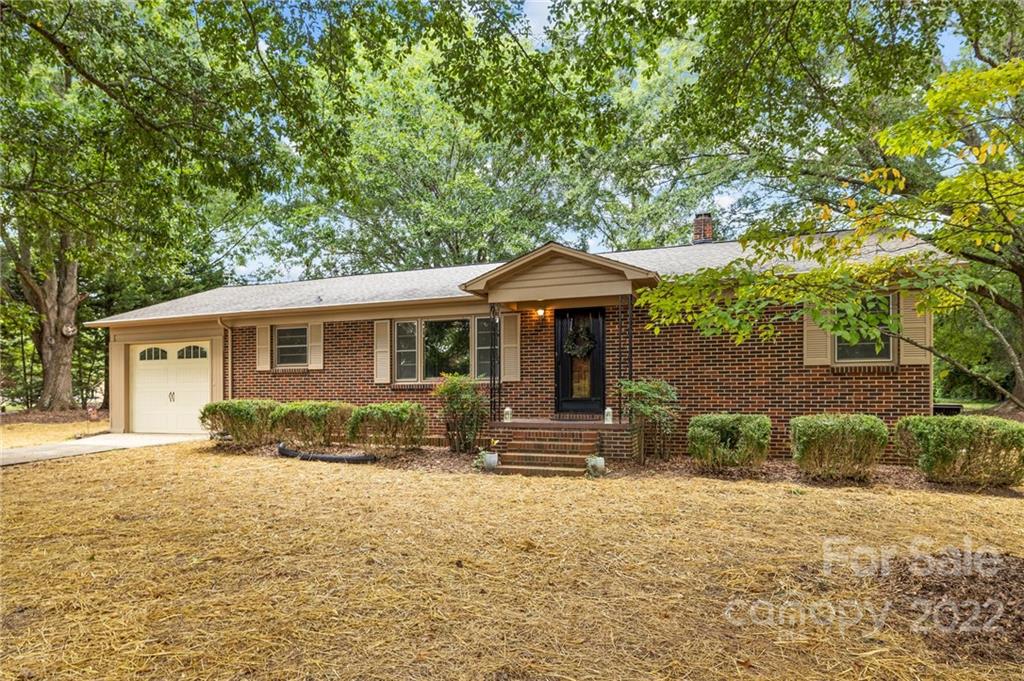 2086 Devine Road