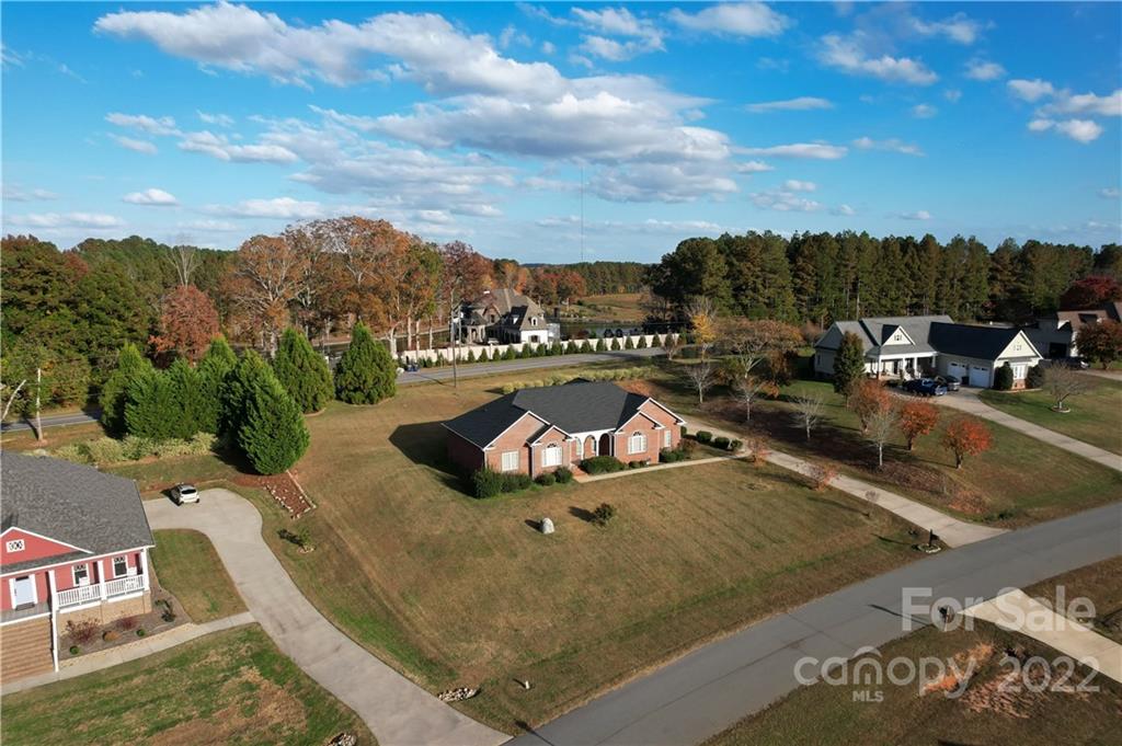 547 Luther Drive
