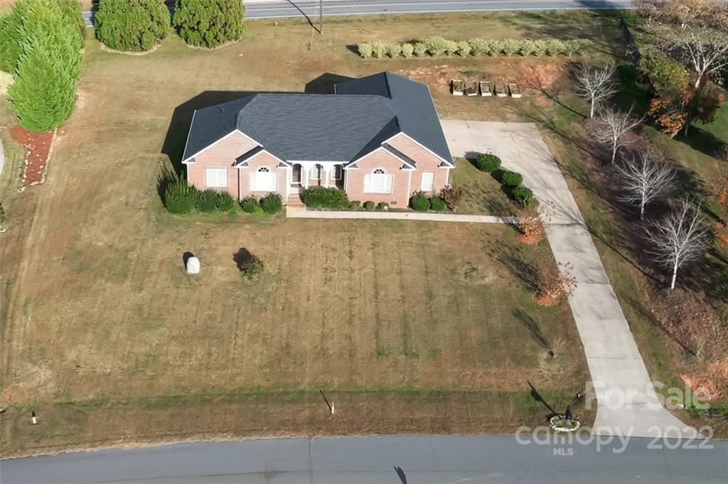 547 Luther Drive