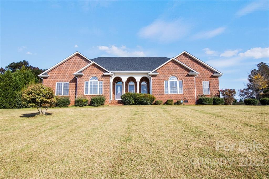 547 Luther Drive
