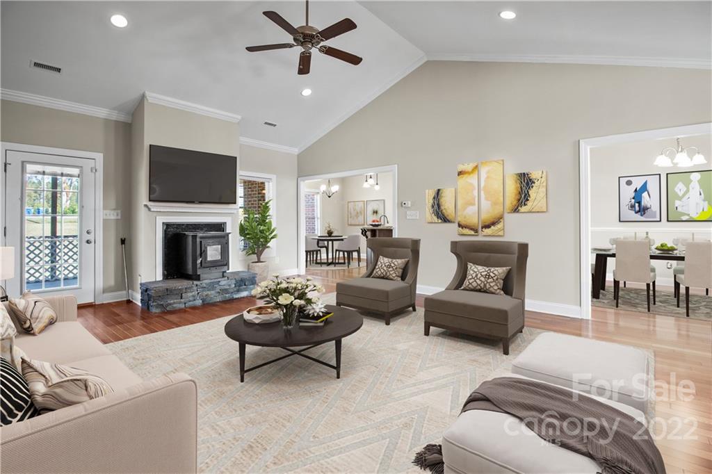 547 Luther Drive