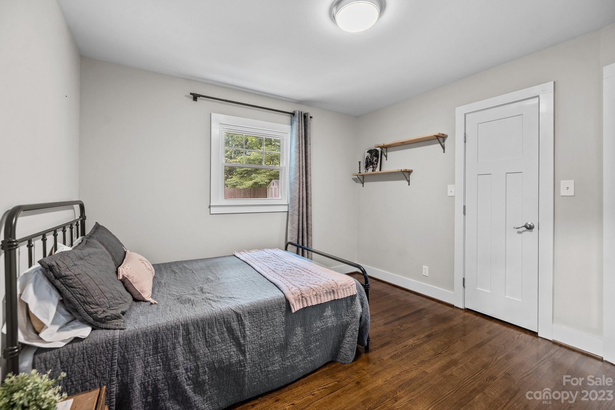 2609 Dora Drive