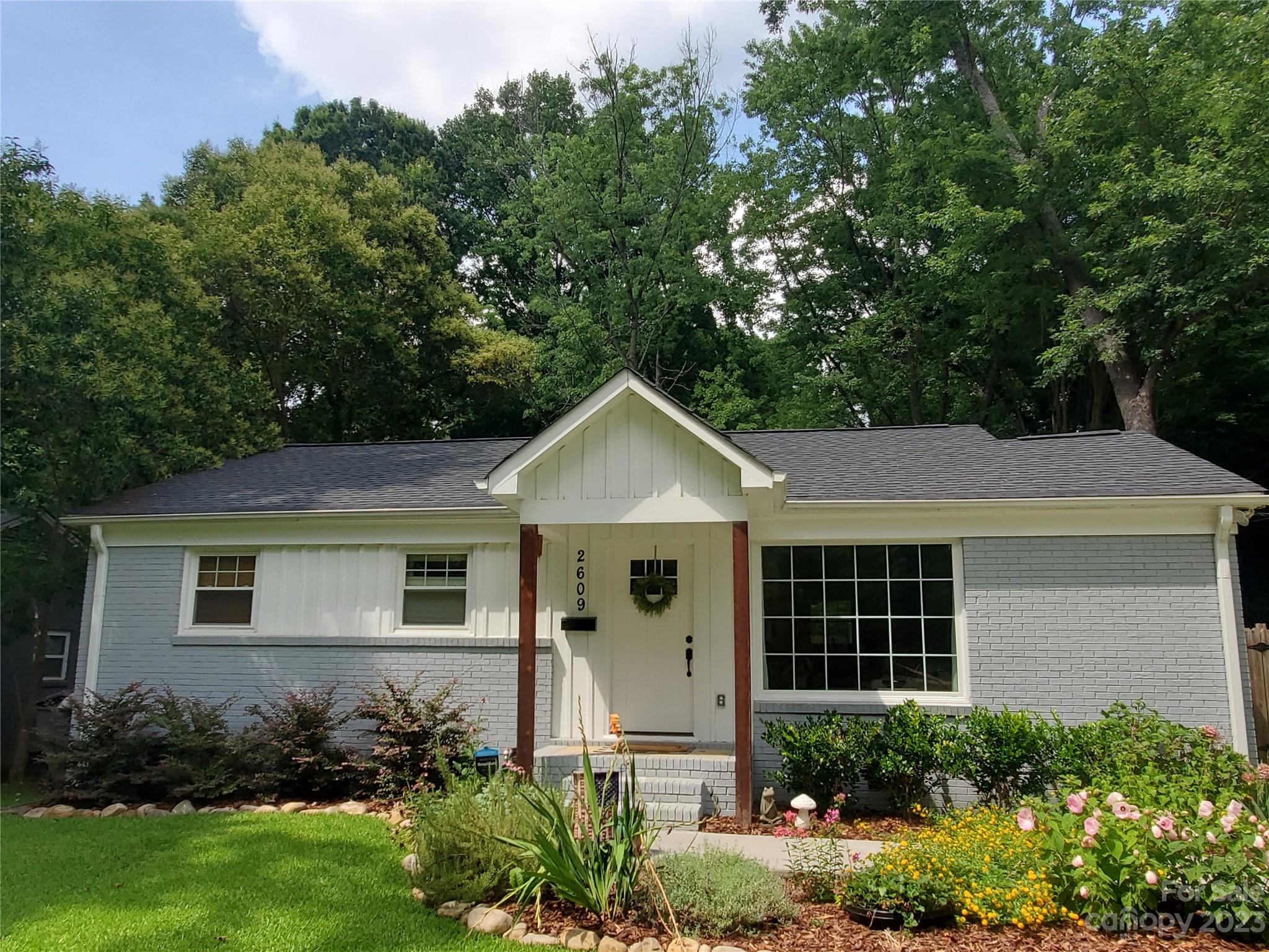 2609 Dora Drive