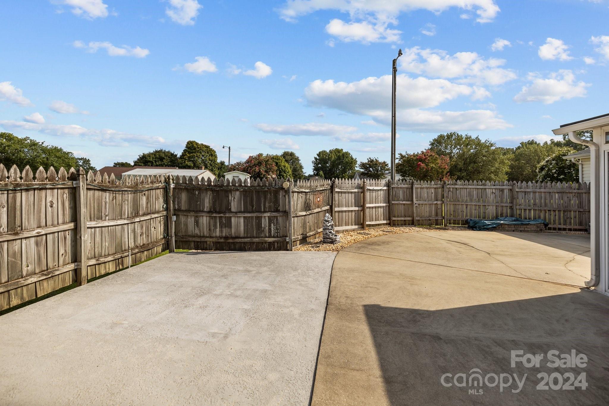 2221 Springwater Drive