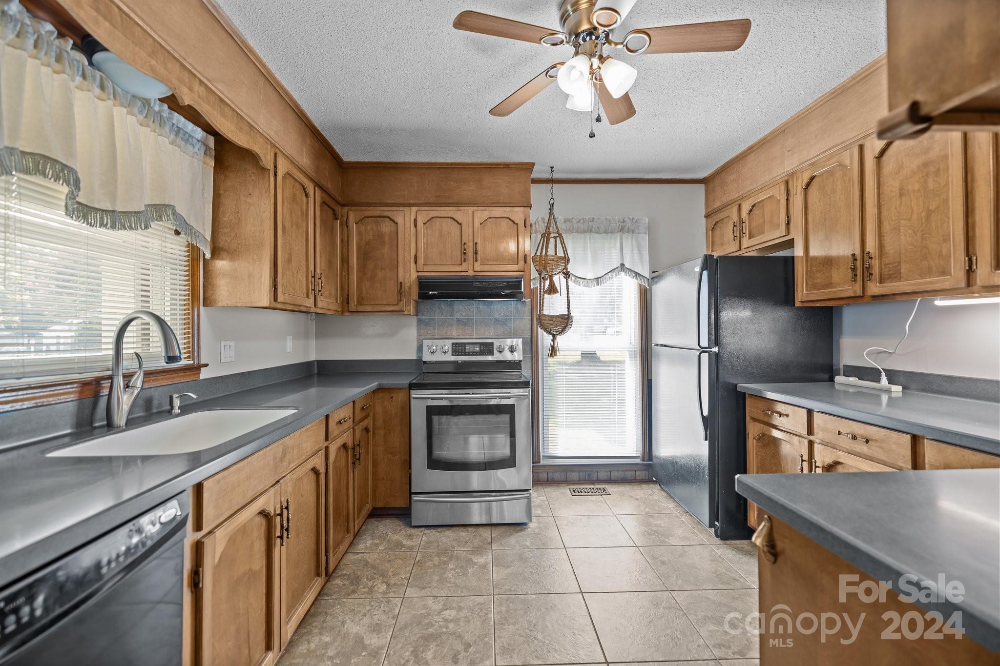2221 Springwater Drive