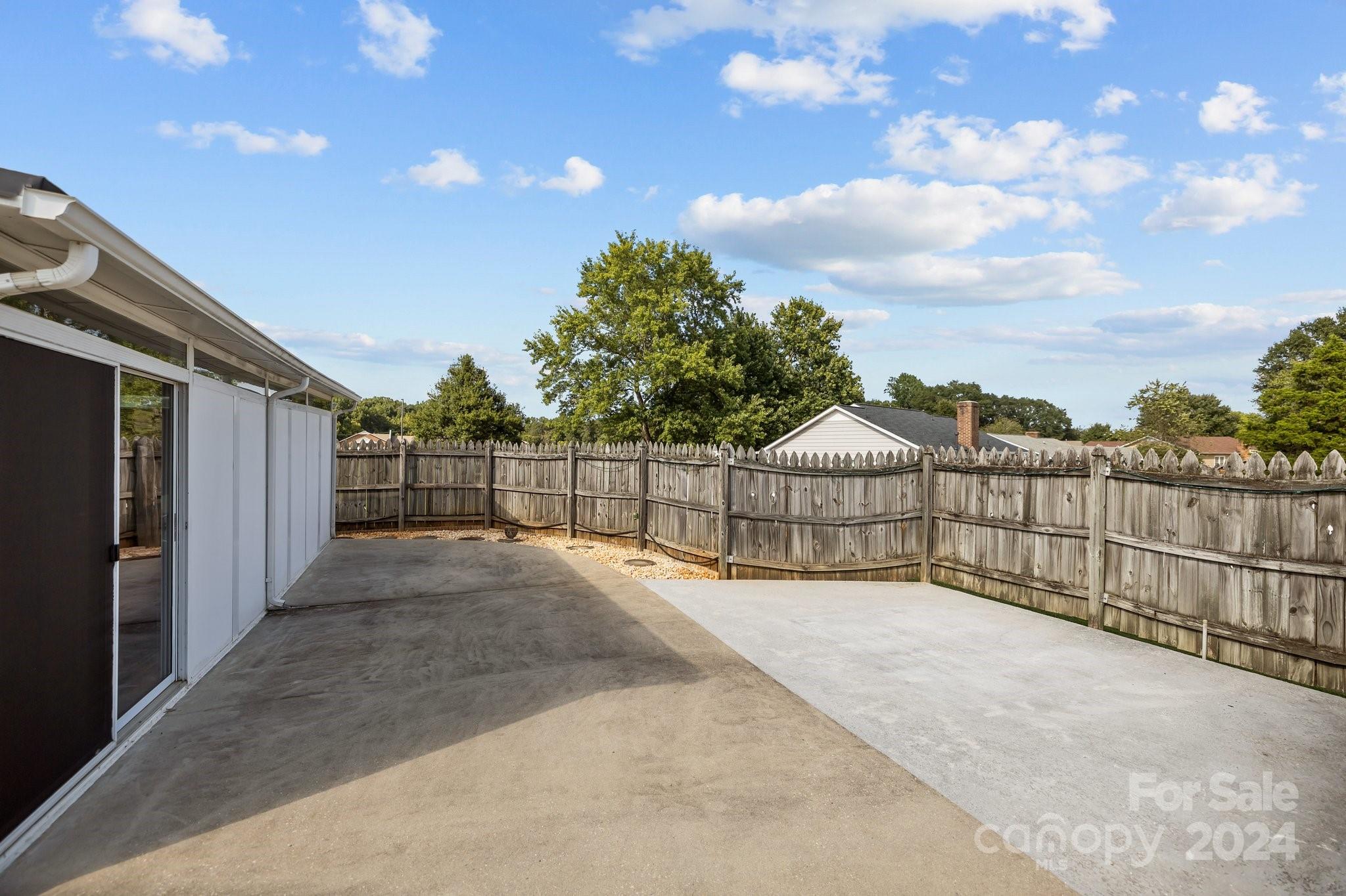 2221 Springwater Drive