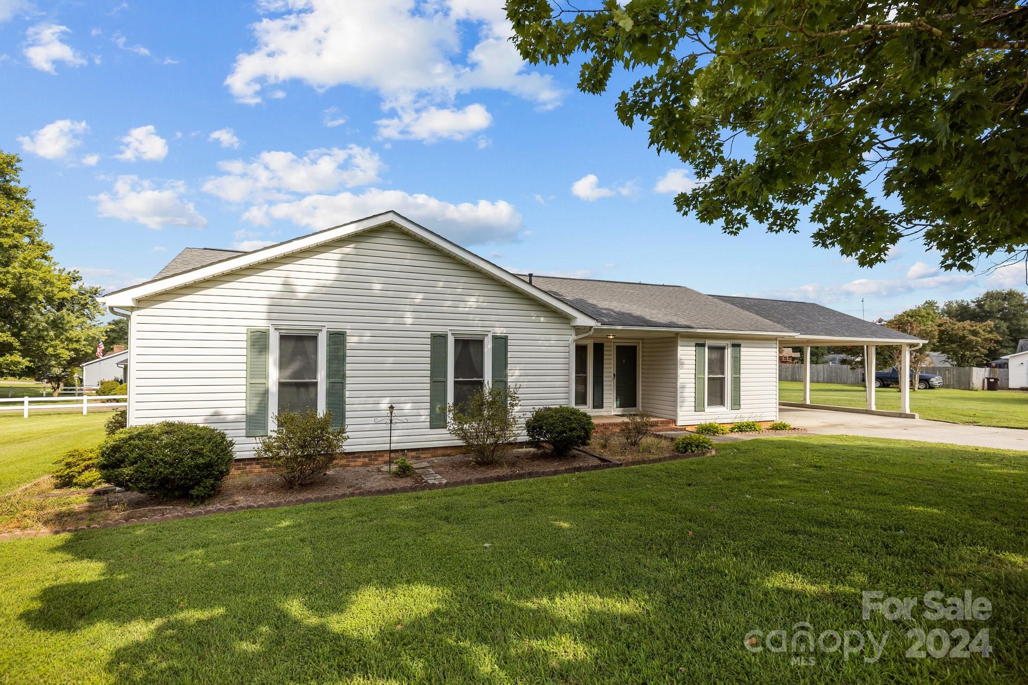 2221 Springwater Drive