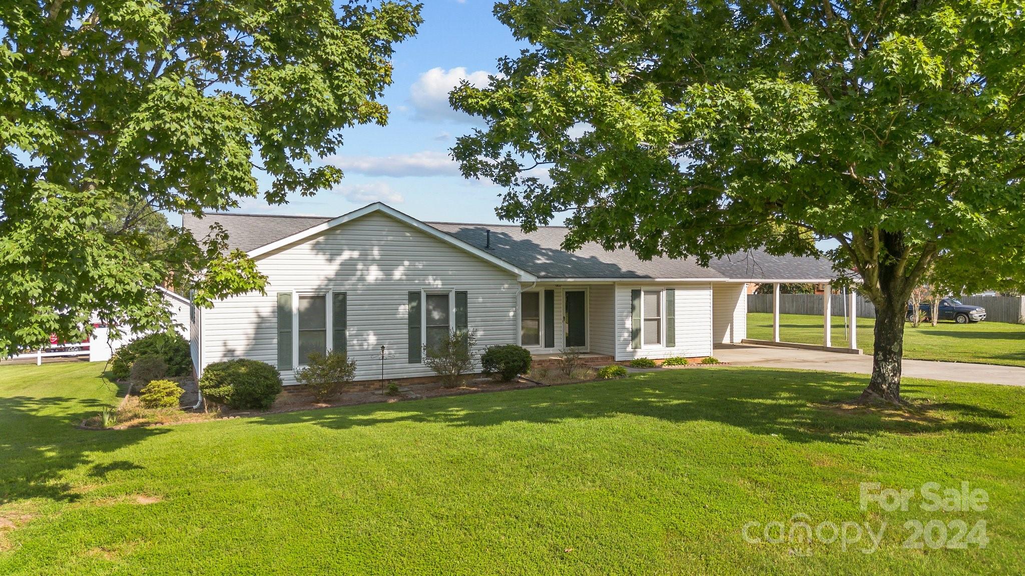 2221 Springwater Drive