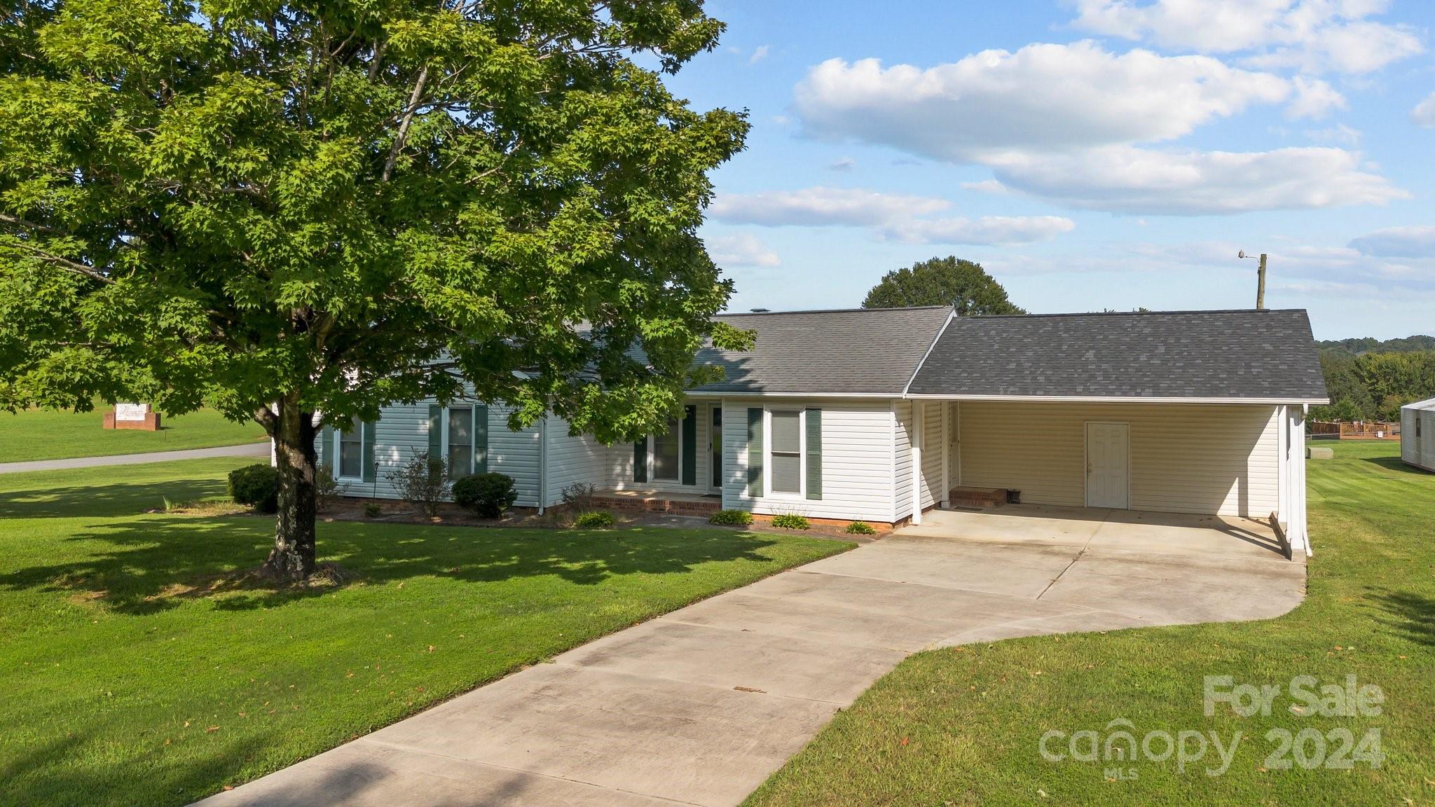 2221 Springwater Drive