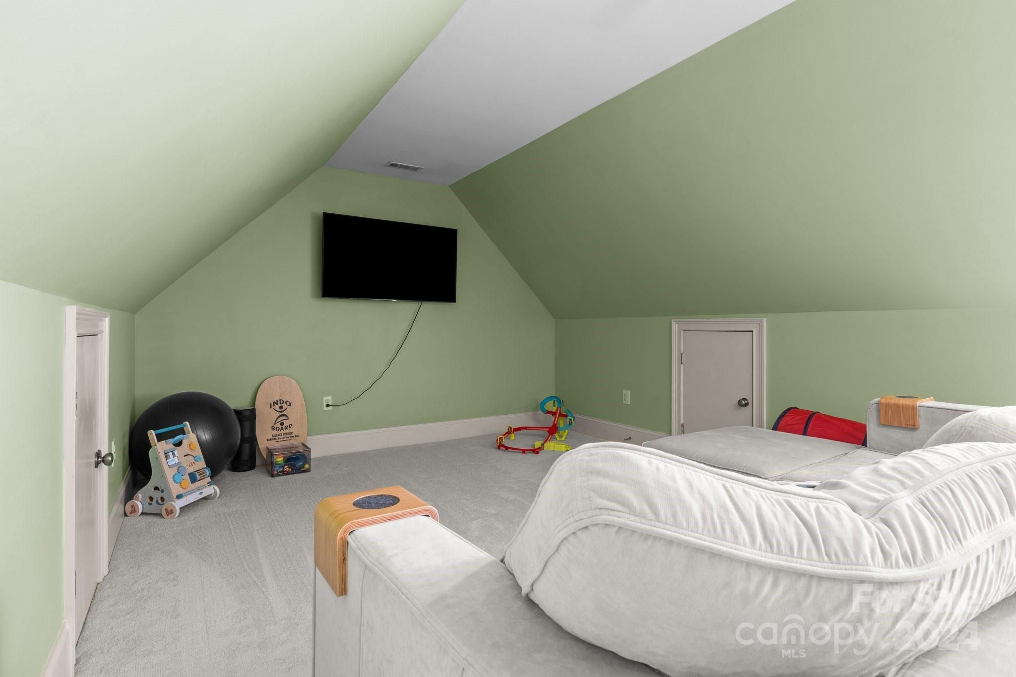 2413 Smith Harbour Drive