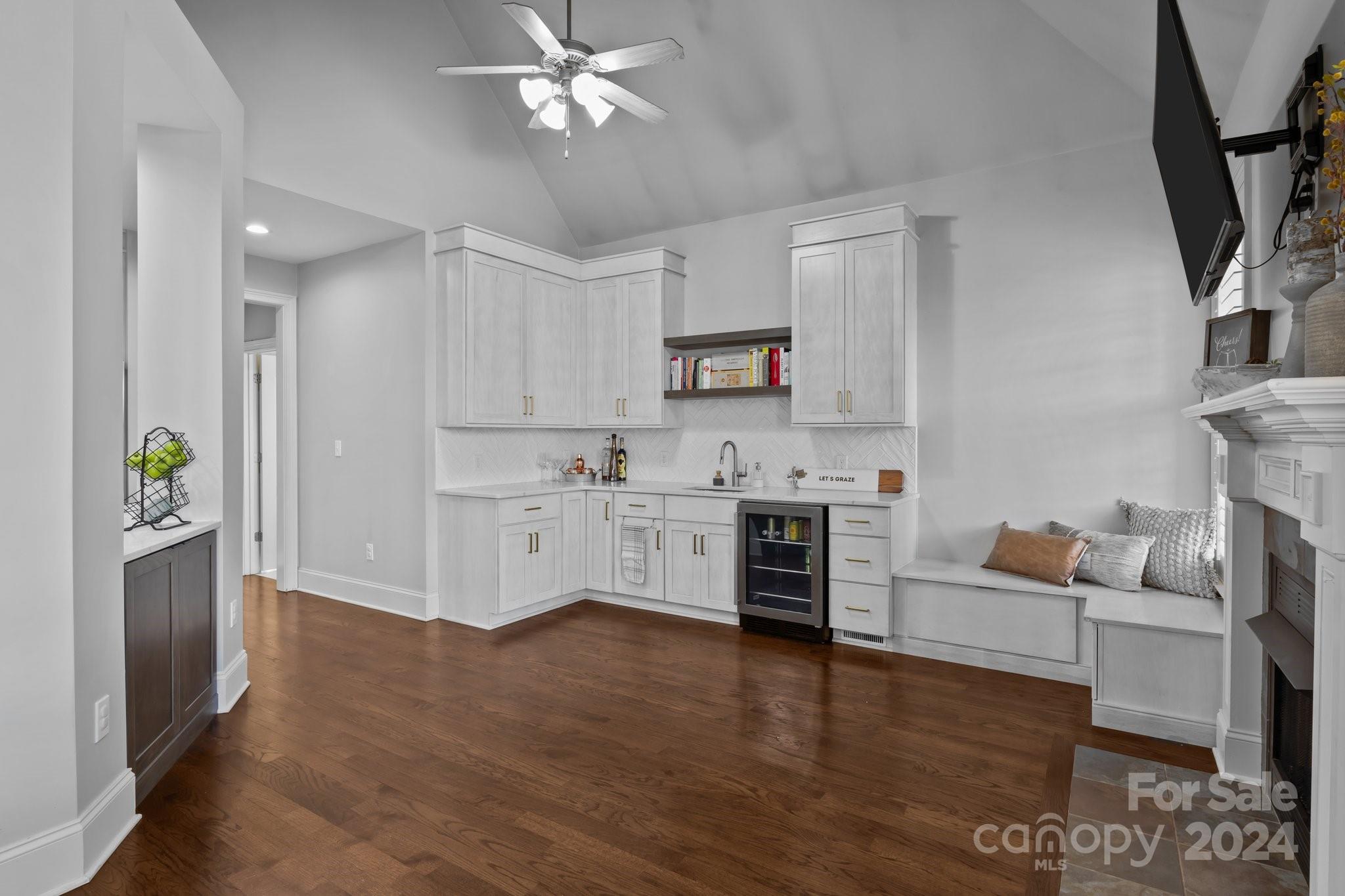 2413 Smith Harbour Drive