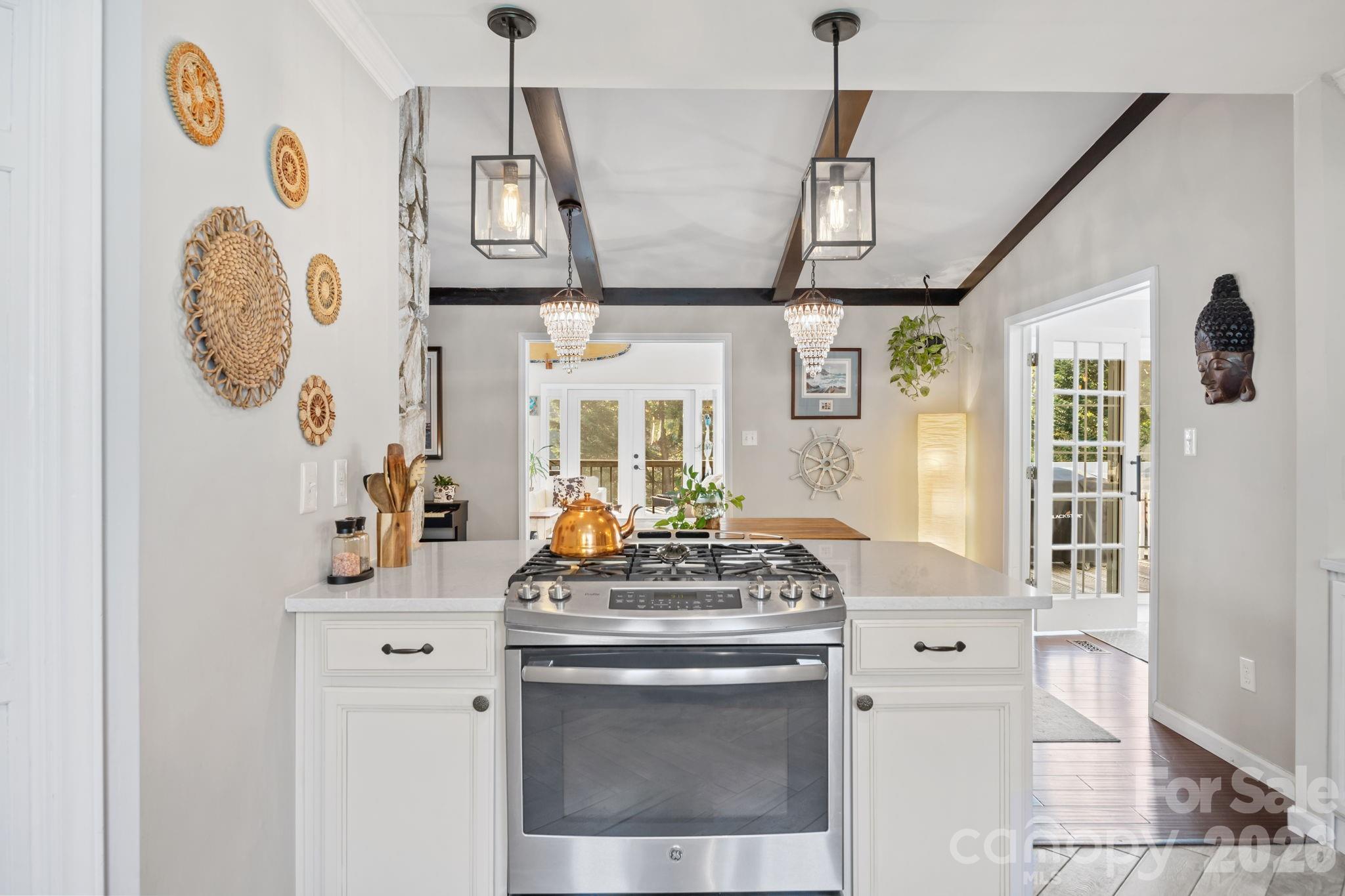 5218 Glenwood Street