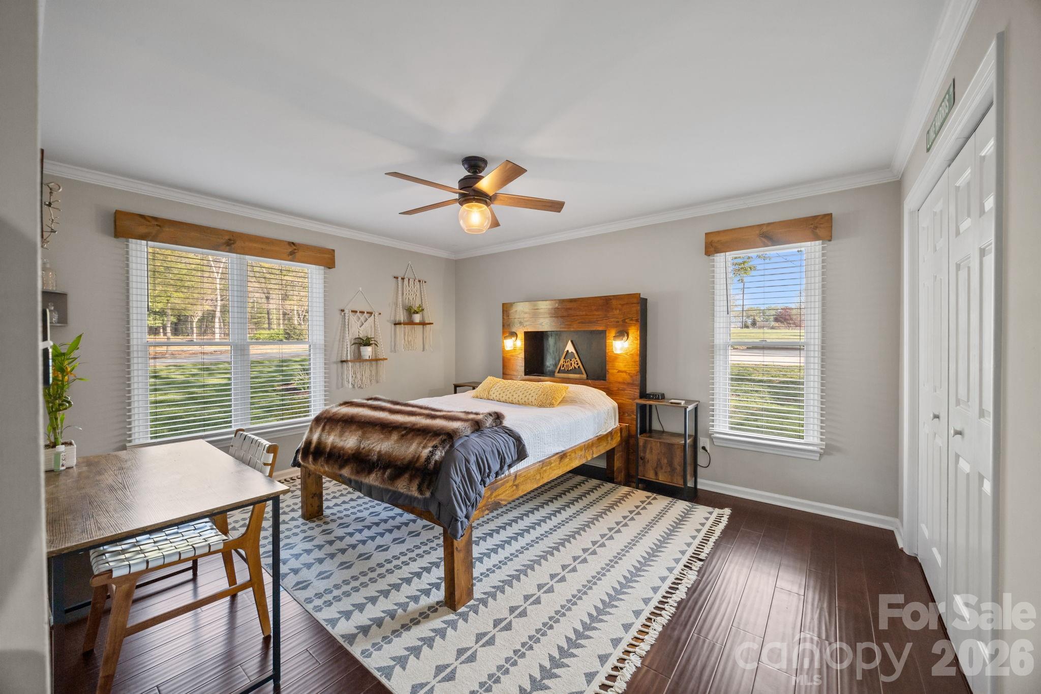 5218 Glenwood Street