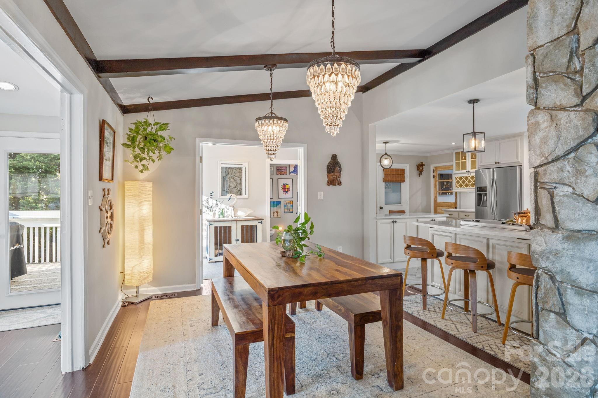 5218 Glenwood Street