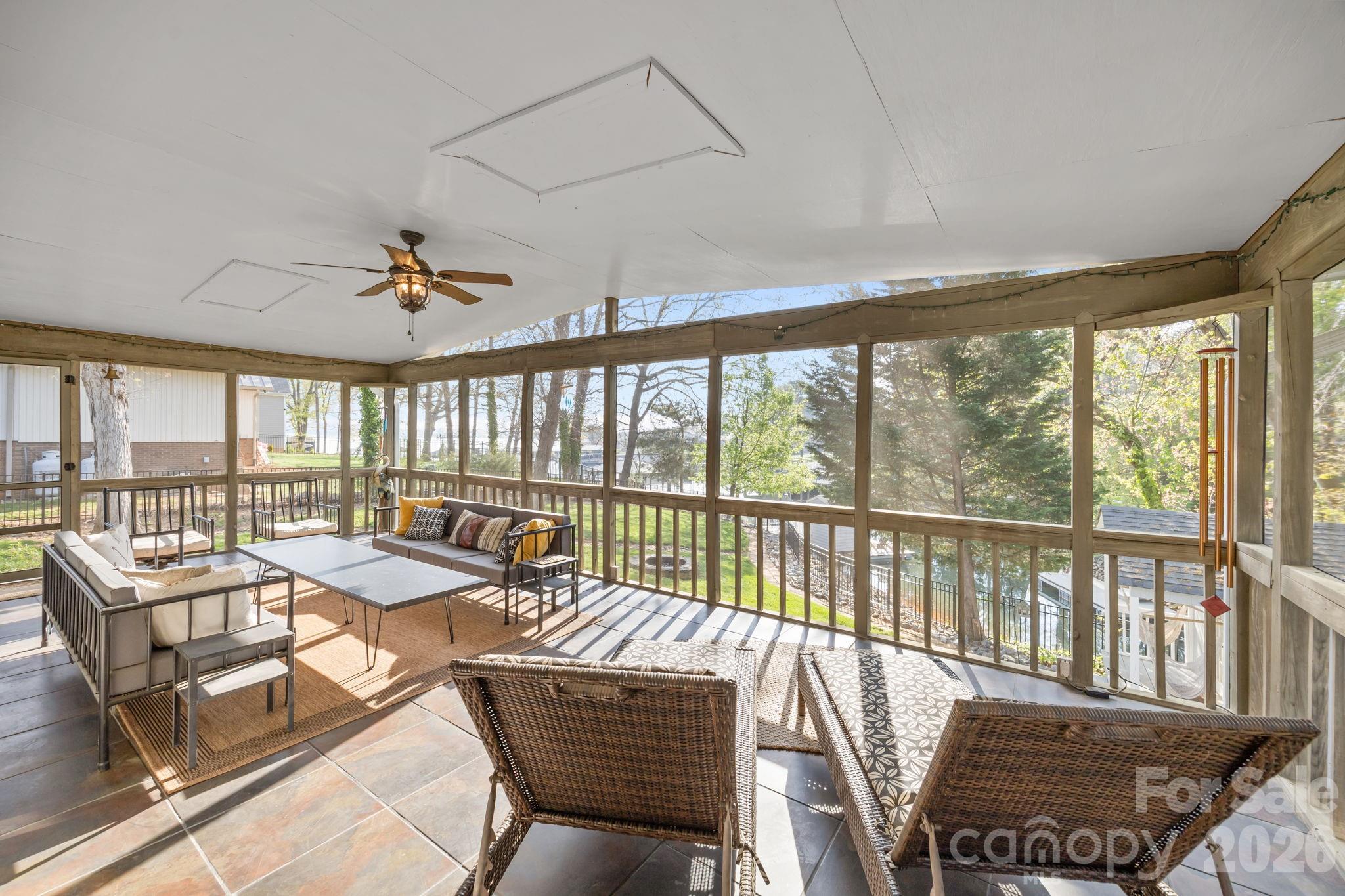 5218 Glenwood Street