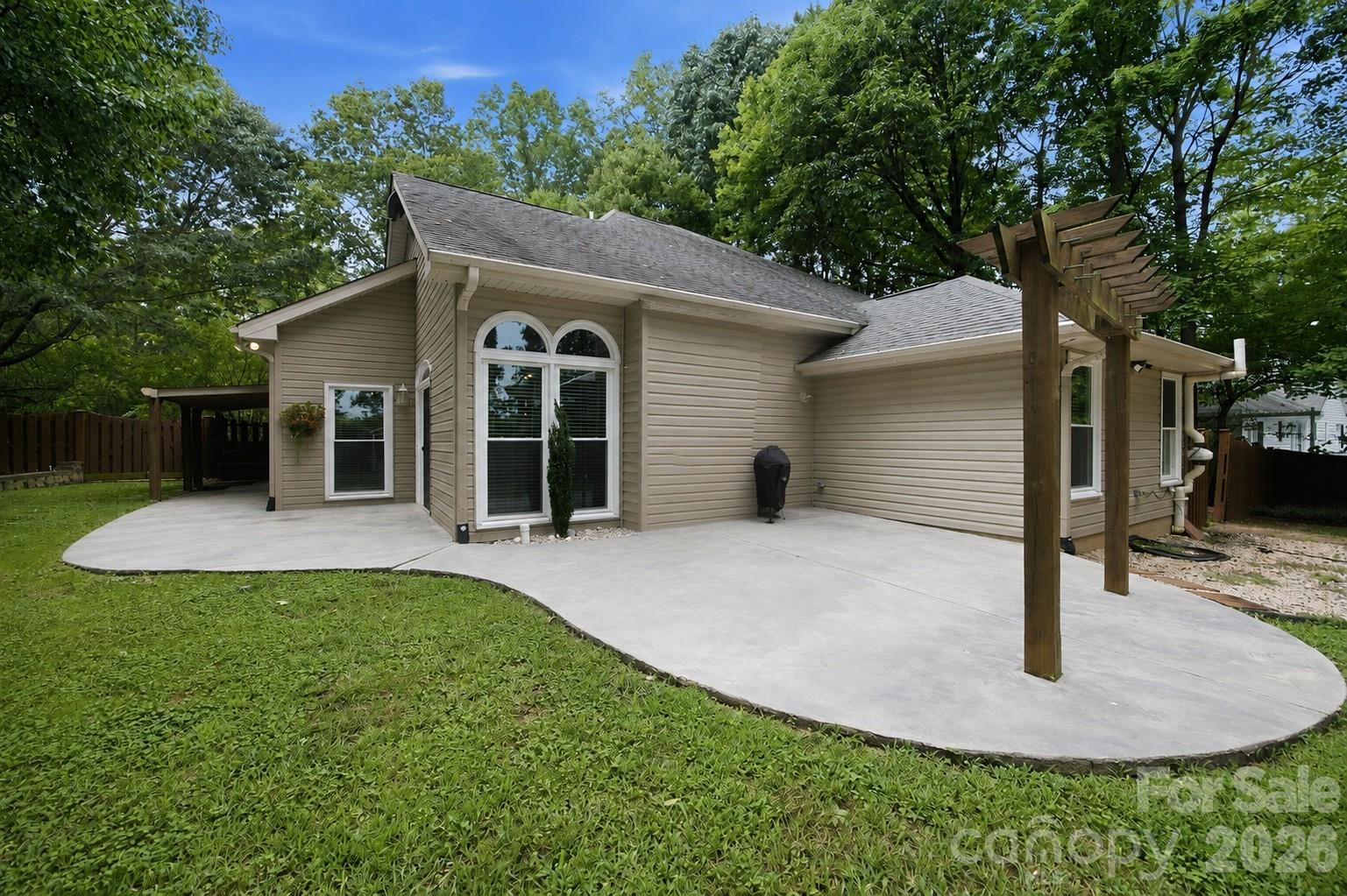7134 Forest Hills Drive