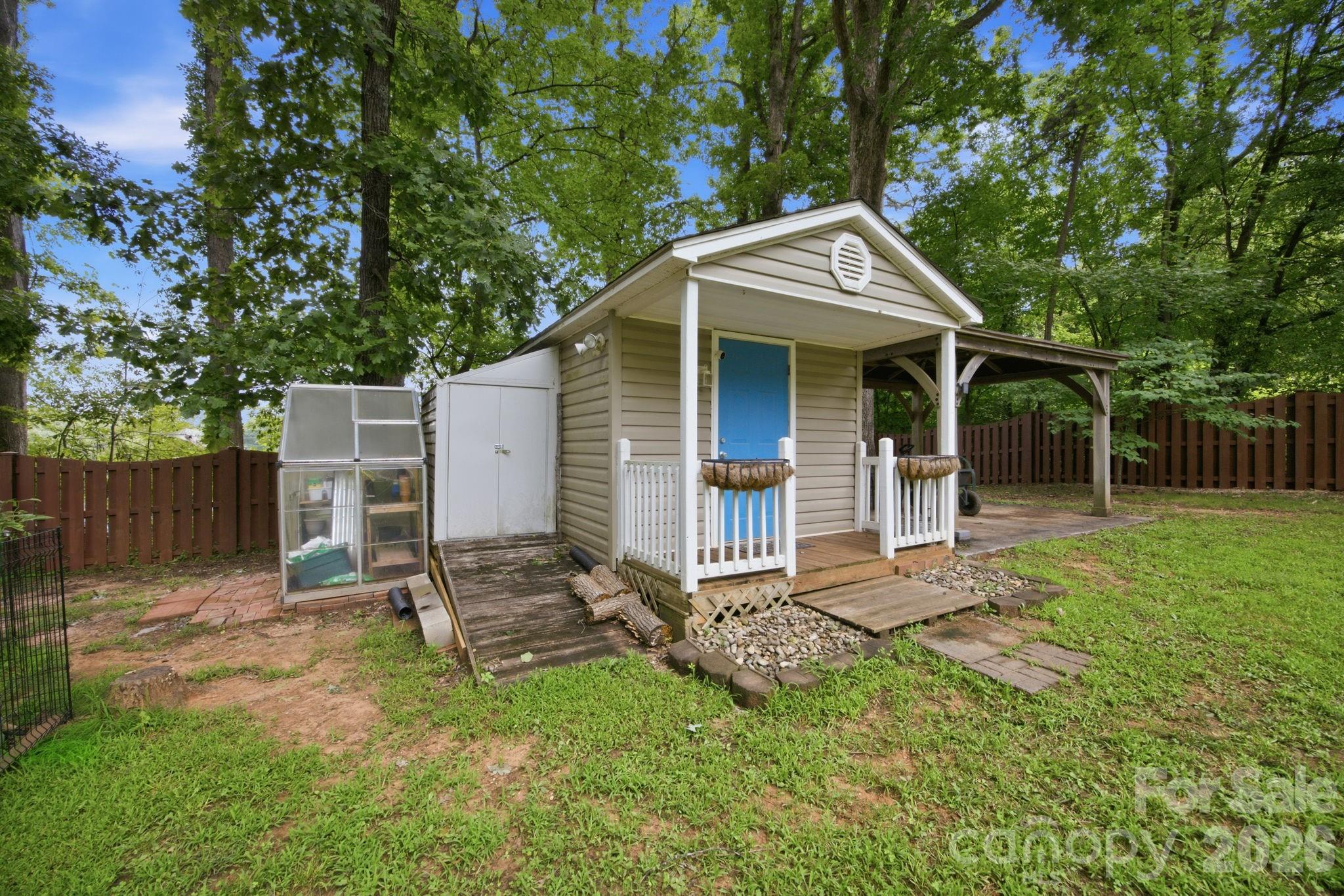 7134 Forest Hills Drive
