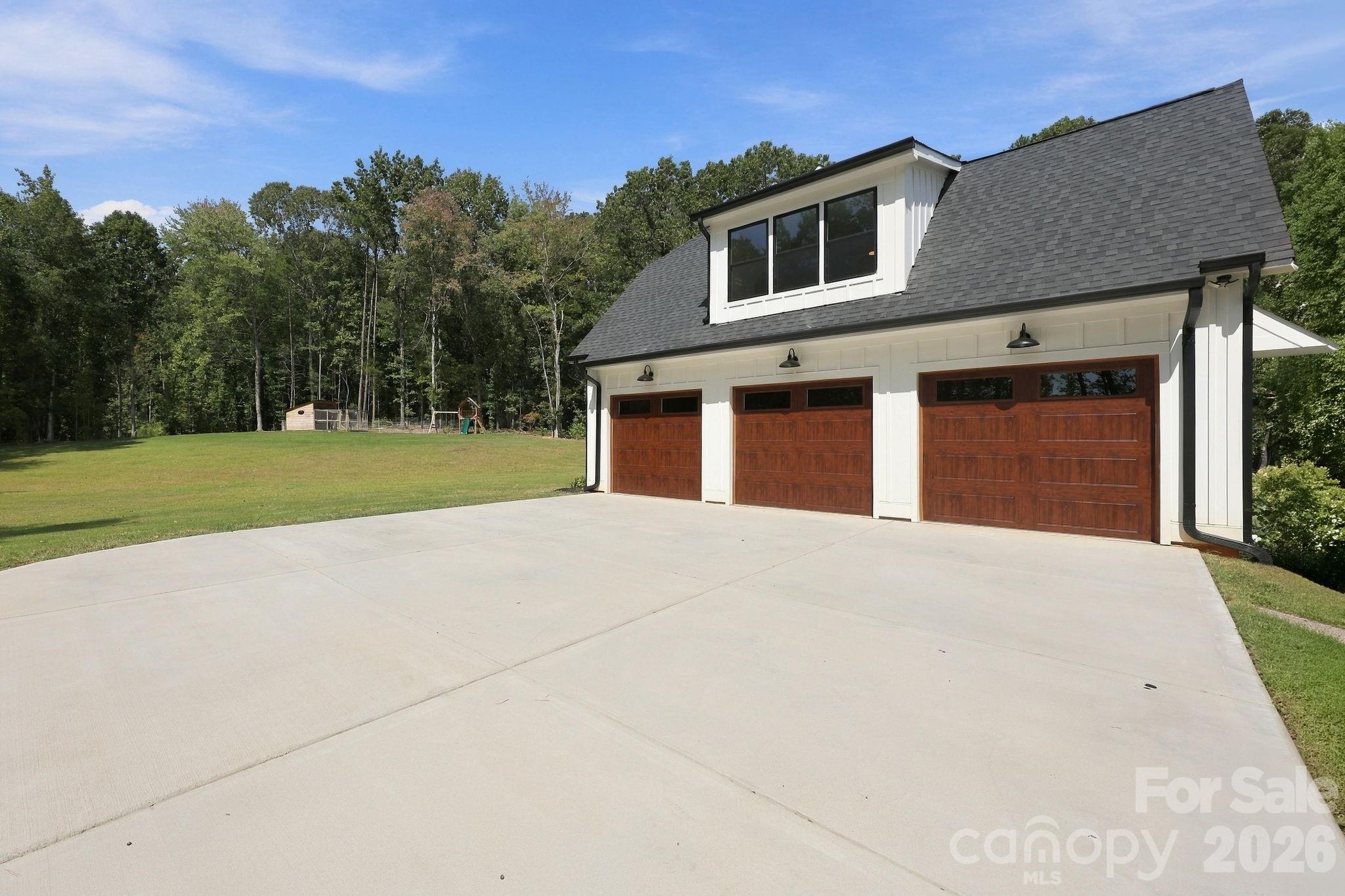 6840 Grinnell Trail