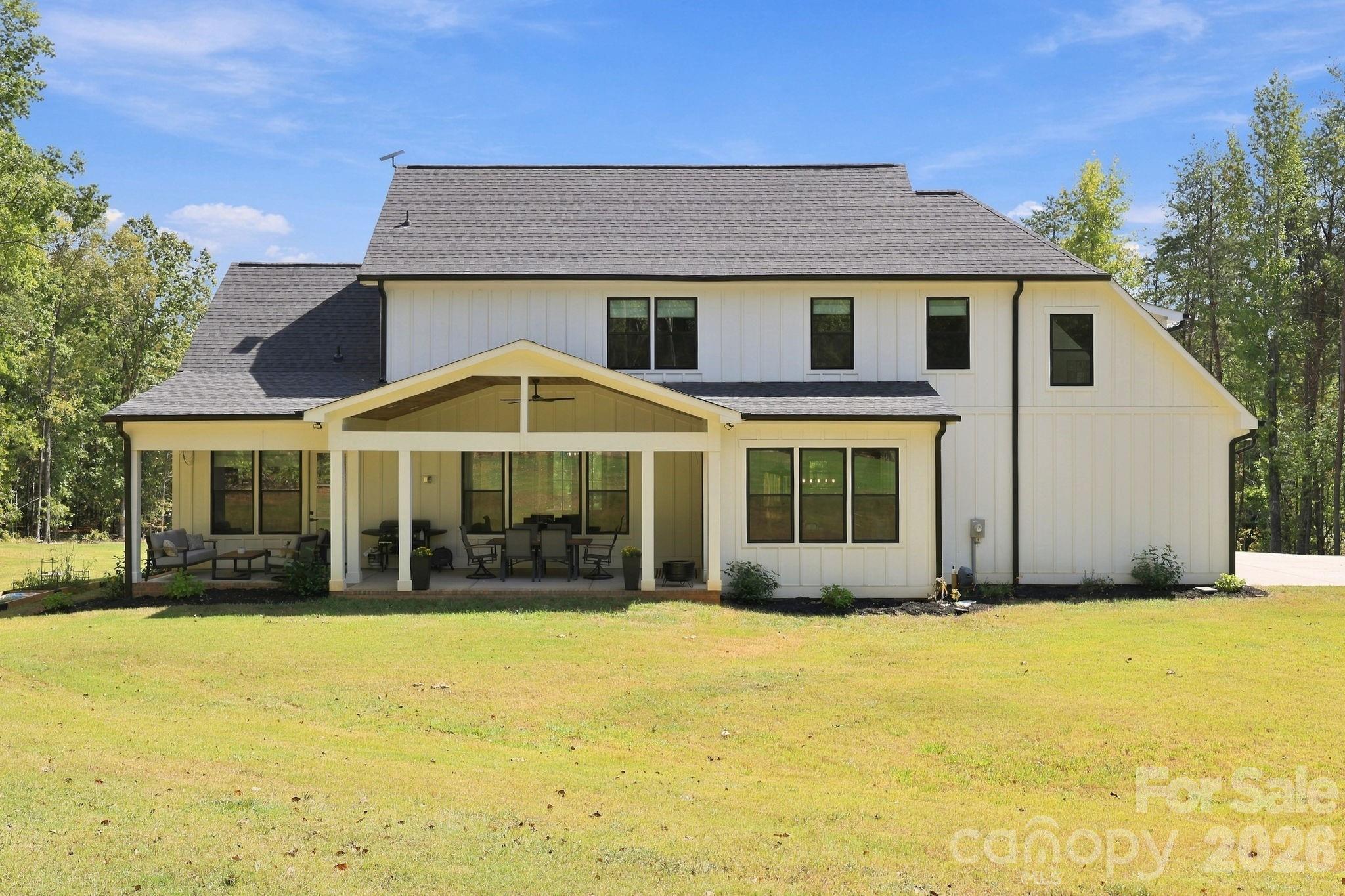 6840 Grinnell Trail