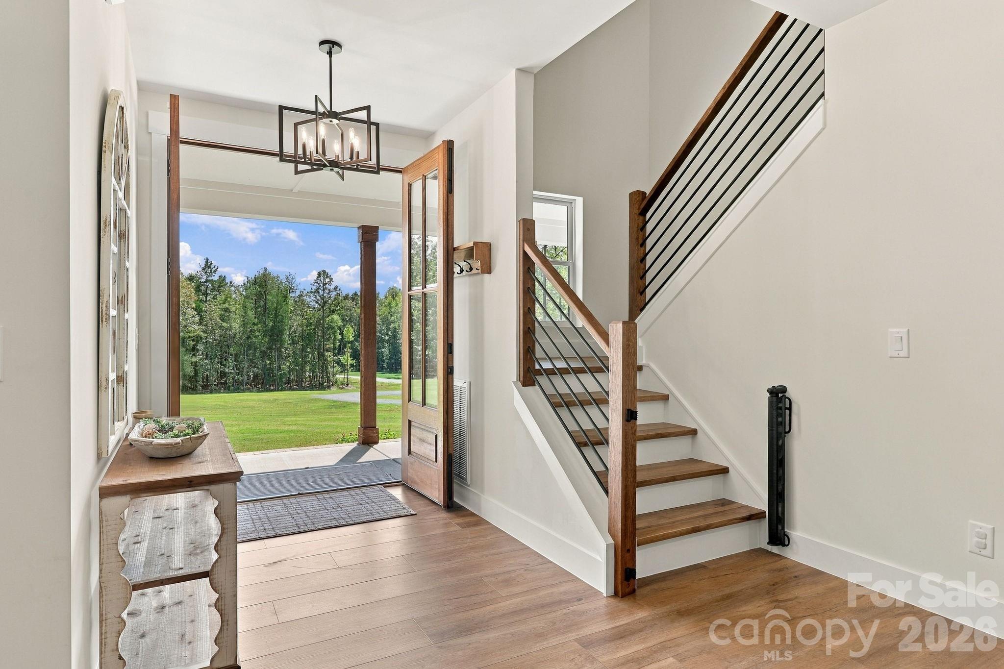 6840 Grinnell Trail