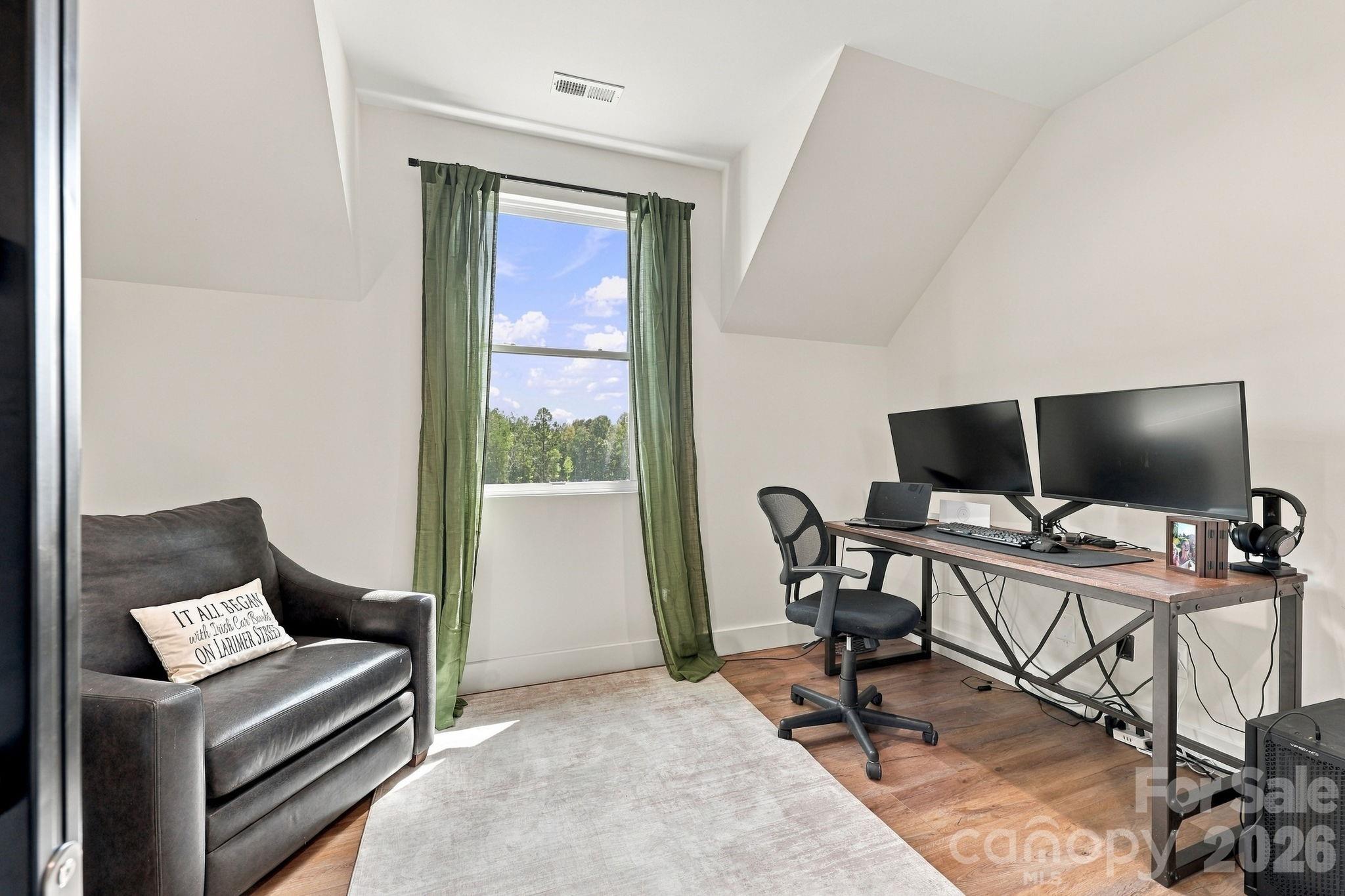 6840 Grinnell Trail