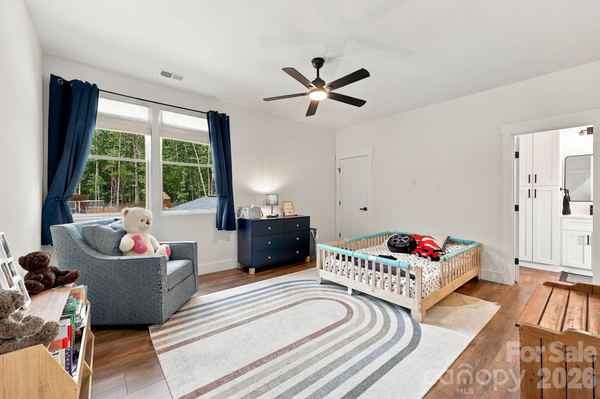 6840 Grinnell Trail