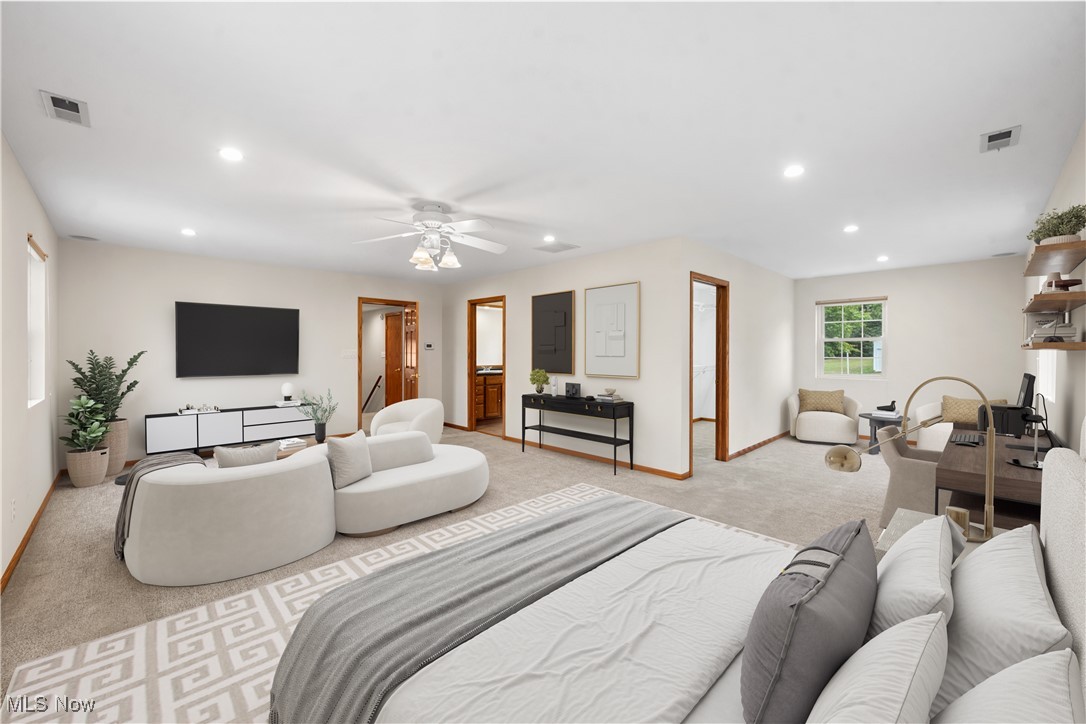 25 S Van Buren Avenue
