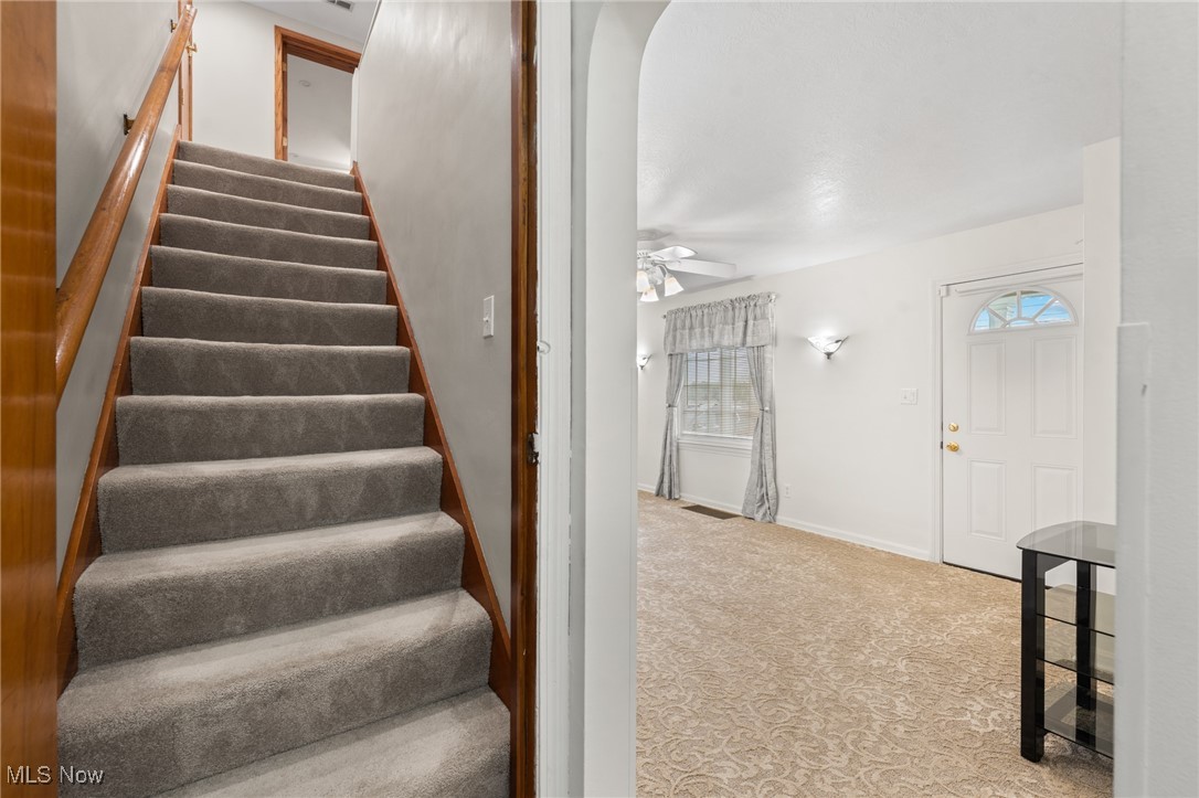 25 S Van Buren Avenue