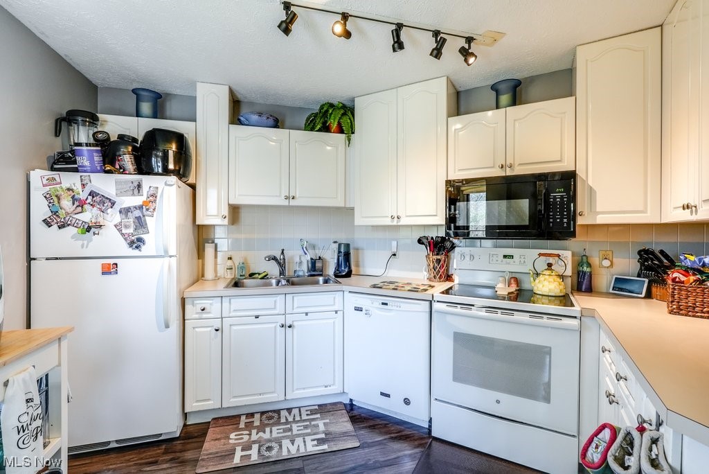 333 Village Pointe Drive A-1
