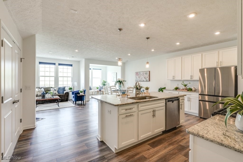 835 Dipper Lane 2