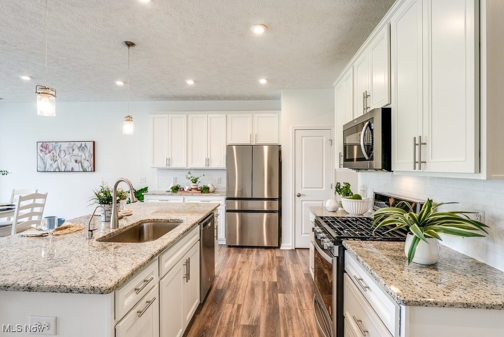 835 Dipper Lane 2