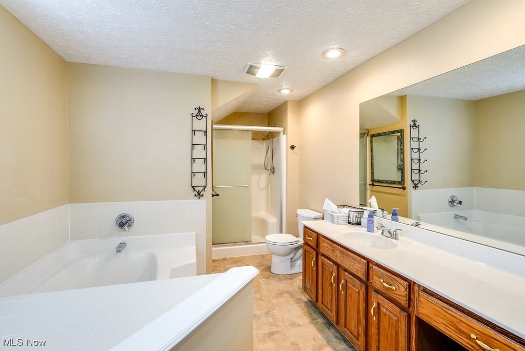 8273 N Casswell Circle NW