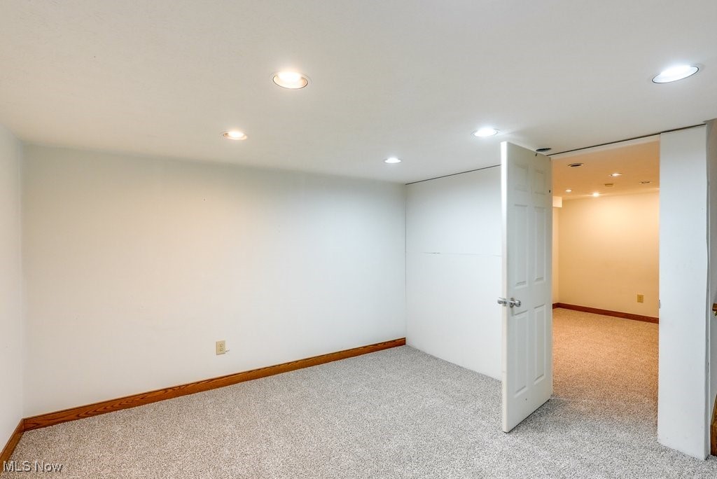 8273 N Casswell Circle NW