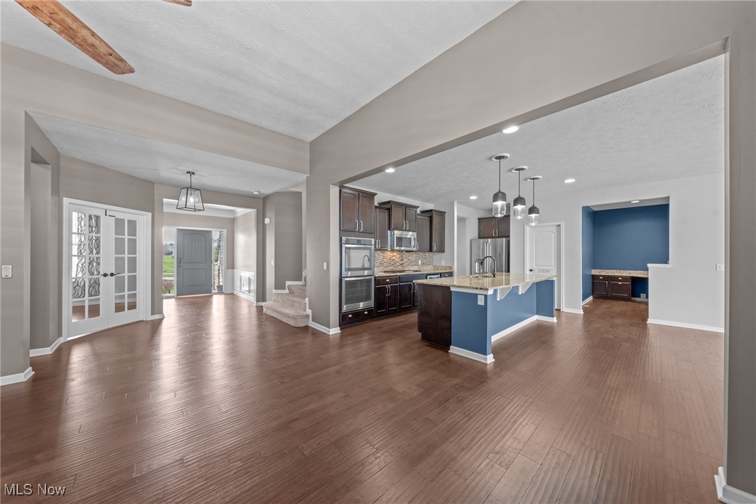 256 E Legend Court