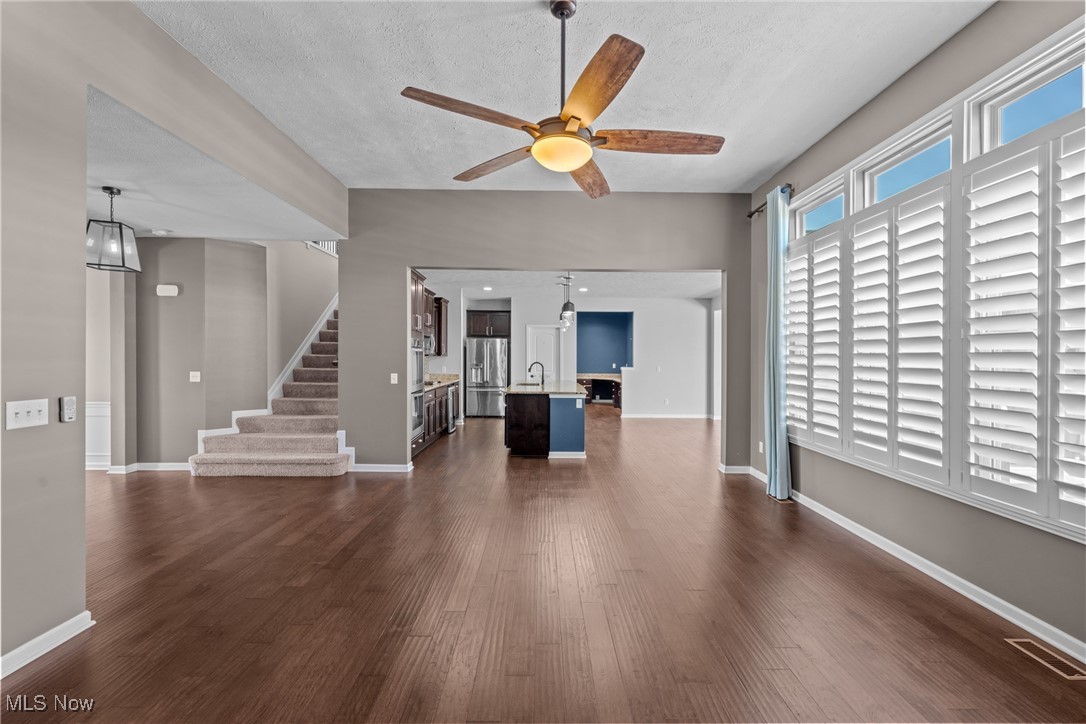 256 E Legend Court