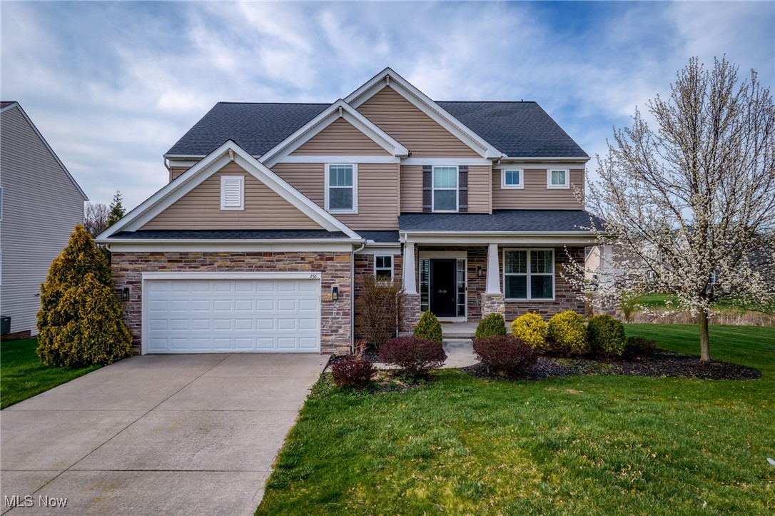 256 E Legend Court