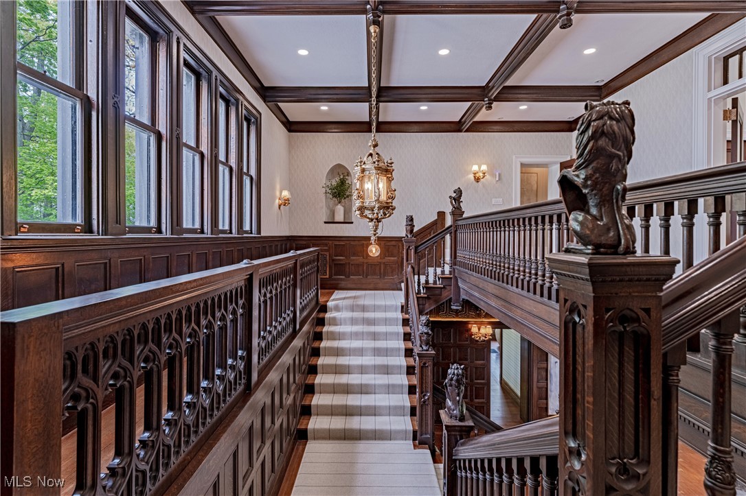 12725 Lake Shore Boulevard