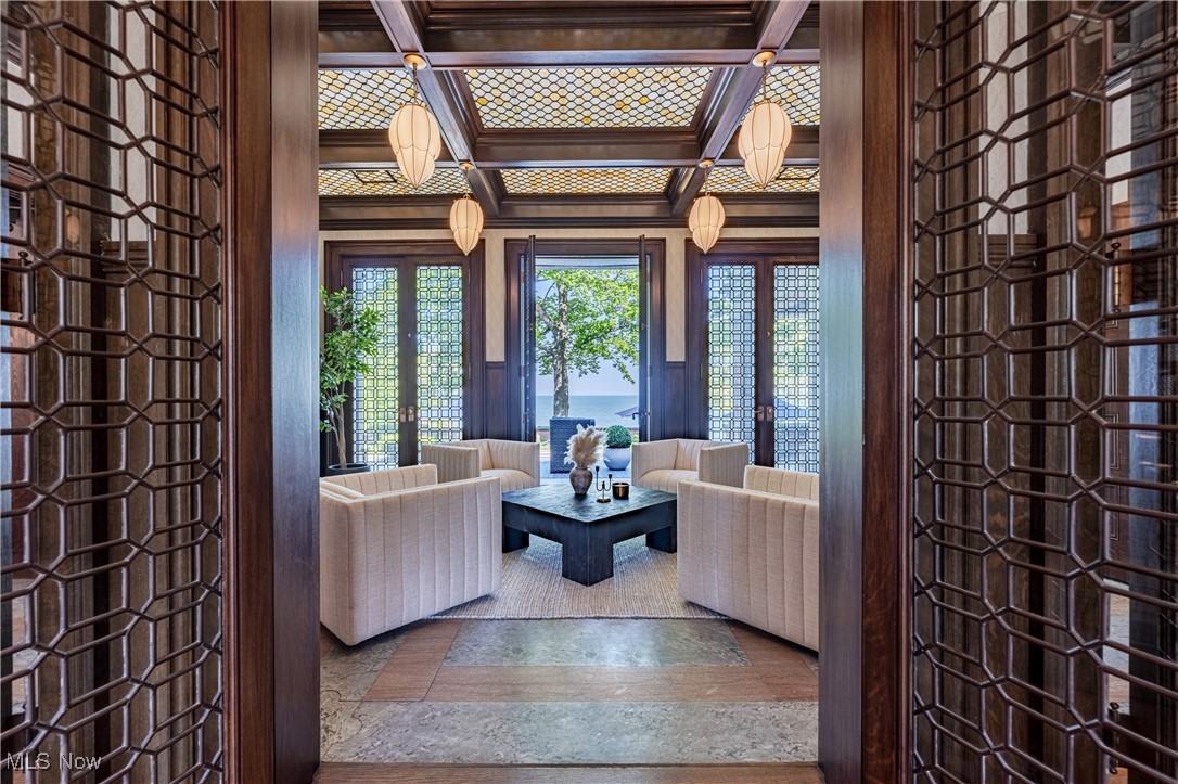 12725 Lake Shore Boulevard