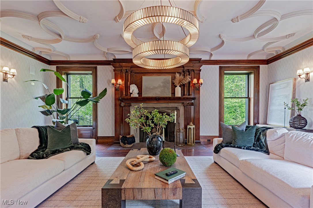 12725 Lake Shore Boulevard