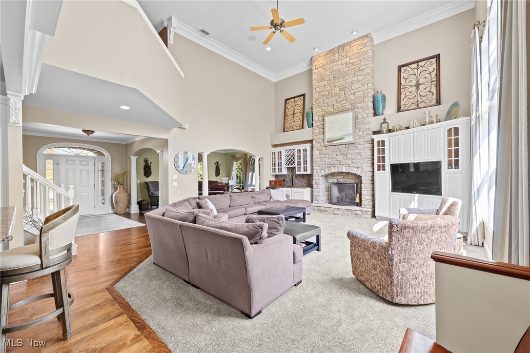 915 Creek View Drive